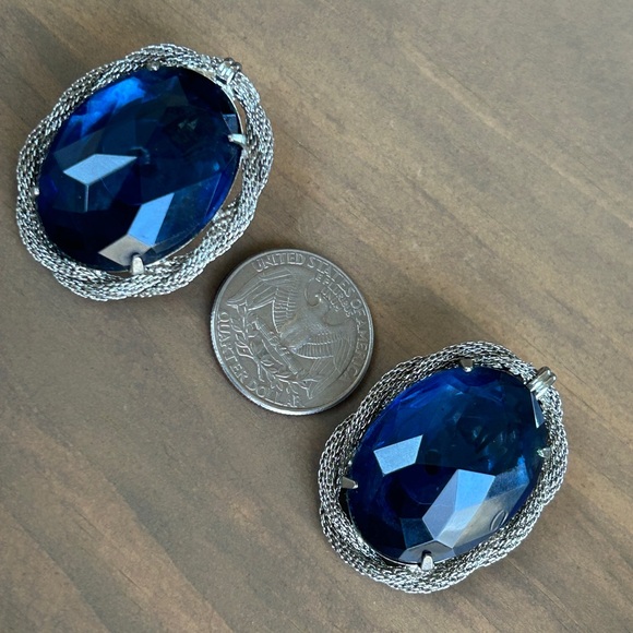 Vintage Carnegie Clip Earrings Blue Faceted Glass Silver Signed Large Oval - Picture 5 of 11